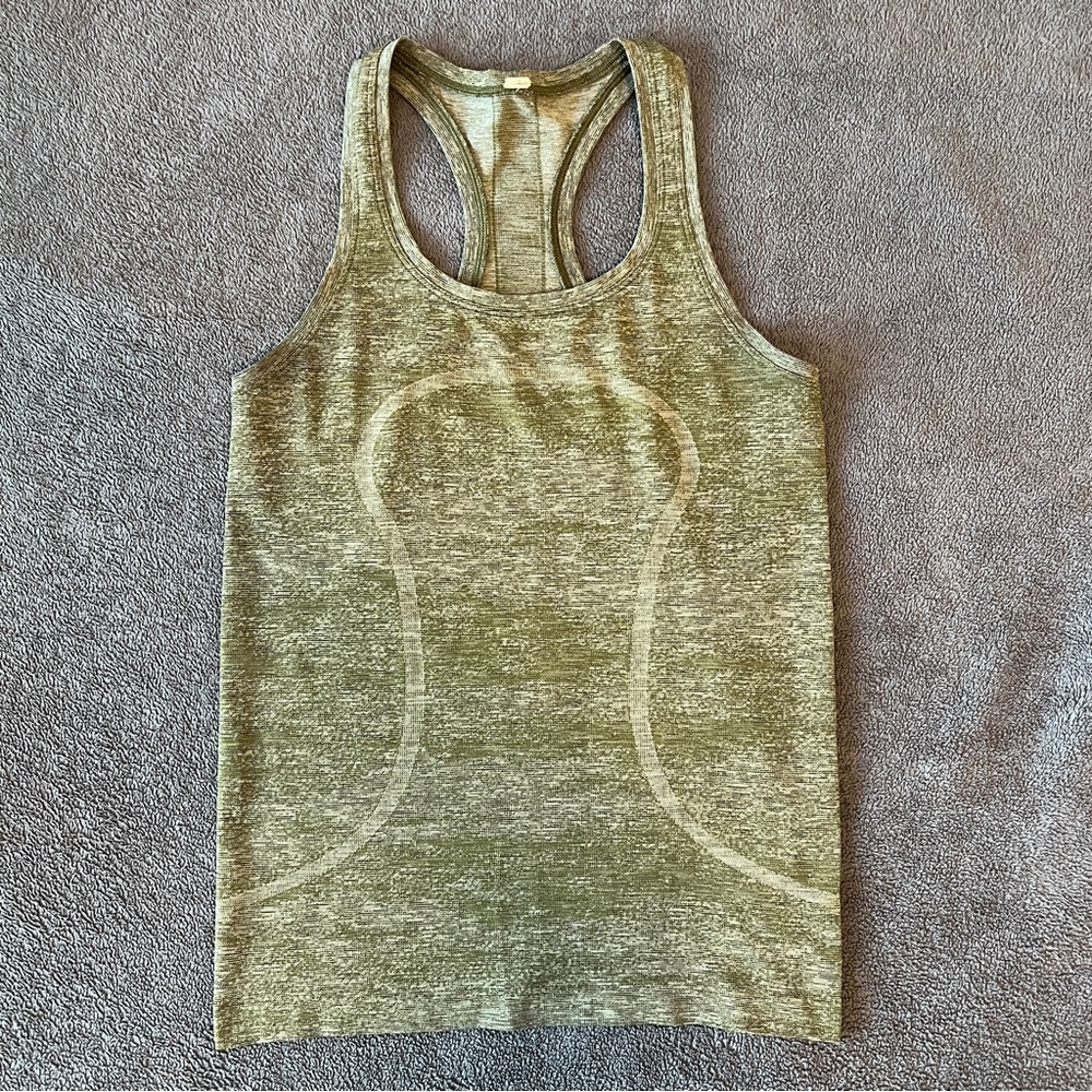 🔥Lululemon Women's Green Tank Top
